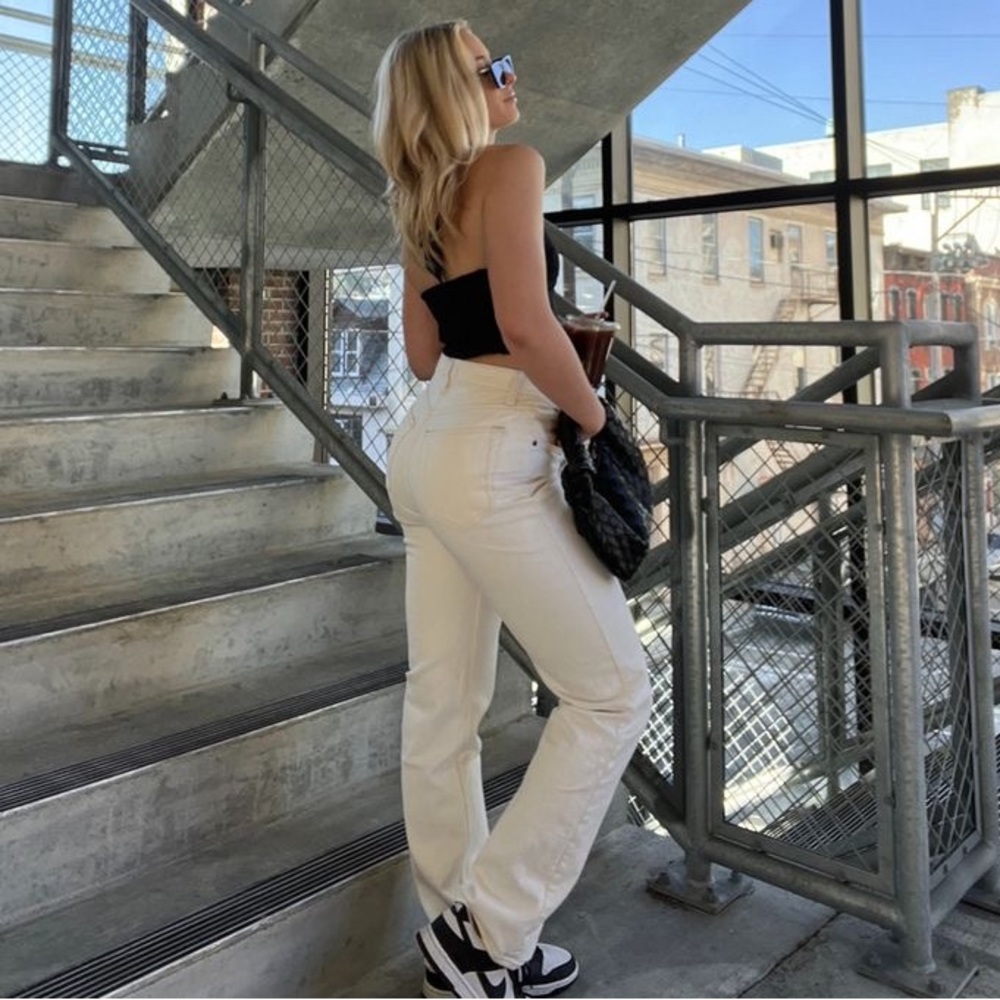 Abercrombie High Rise 90s Relaxed Cream Jeans